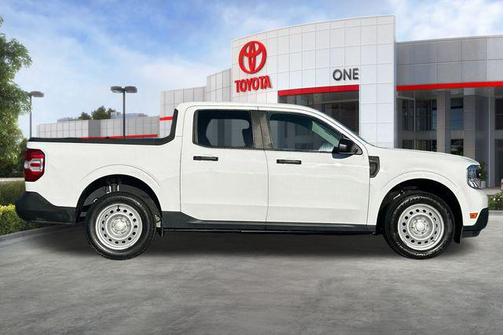 2022 Ford Maverick XL