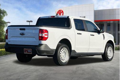 2022 Ford Maverick XL