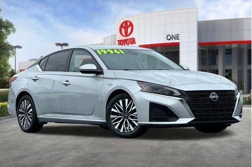 2023 Nissan Altima 2.5 SV