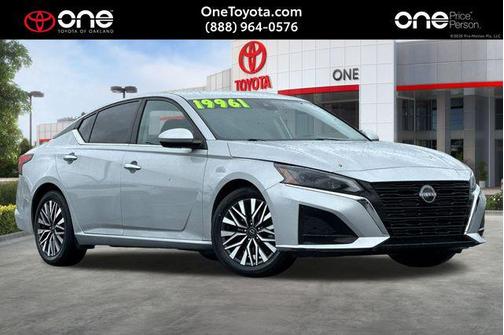 2023 Nissan Altima 2.5 SV