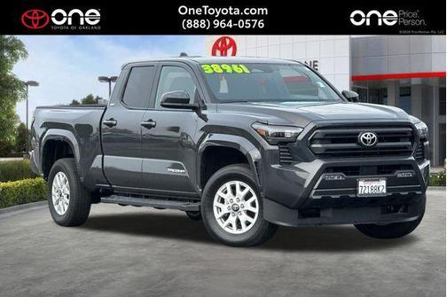 2025 Toyota Tacoma SR5