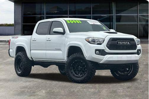 2017 Toyota Tacoma TRD Sport