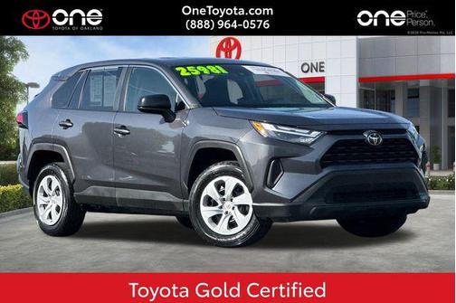 2024 Toyota RAV4 LE