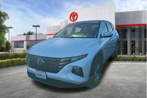 2022 Hyundai TUCSON SE