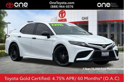 Super White 2021 Toyota Camry SE