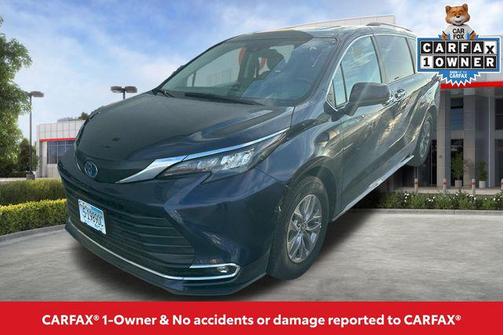 2024 Toyota Sienna XLE