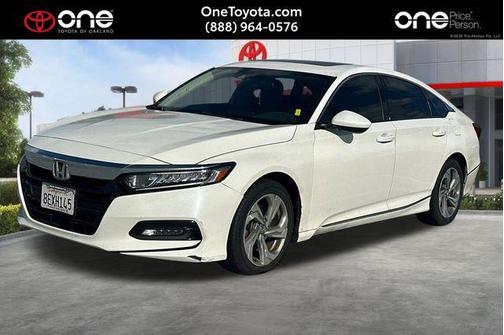 Platinum White Pearl 2018 Honda Accord EX