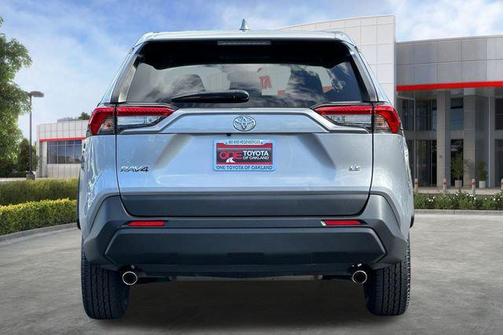 Silver Sky Metallic 2022 Toyota RAV4 LE