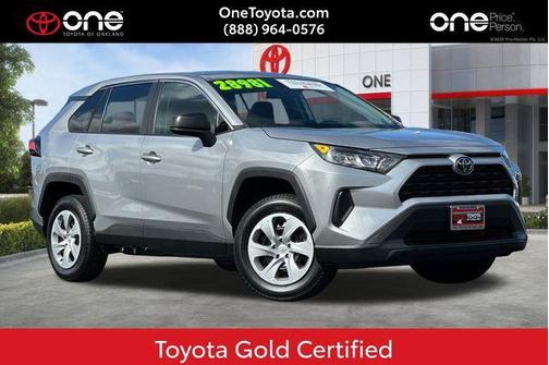 Silver Sky Metallic 2022 Toyota RAV4 LE