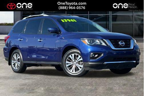 2018 Nissan Pathfinder SL
