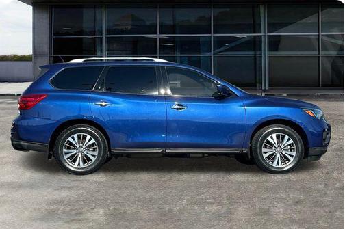 2018 Nissan Pathfinder SL