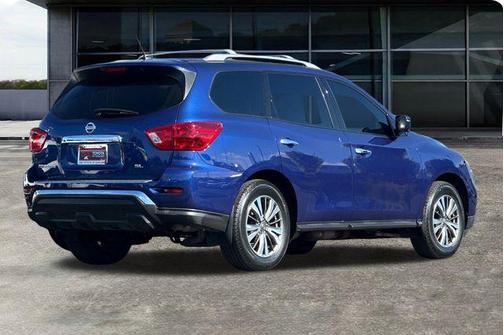2018 Nissan Pathfinder SL