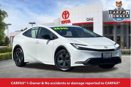 2025 Toyota Prius LE