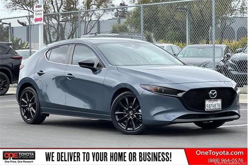 2022 Mazda Mazda3 Carbon Edition