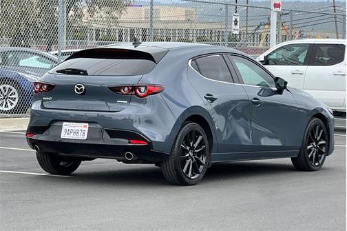 2022 Mazda Mazda3 Carbon Edition