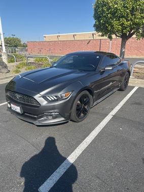 2017 Ford Mustang EcoBoost Premium
