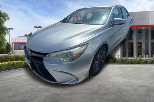 Celestial Silver Metallic 2015 Toyota Camry SE