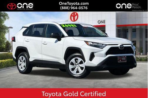 Ice Cap 2024 Toyota RAV4 LE