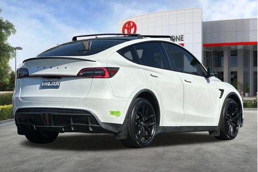 2021 Tesla Model Y Long Range Dual Motor All-Wheel Drive