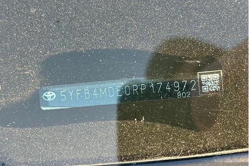 2024 Toyota Corolla LE