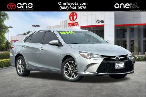 2017 Toyota Camry SE