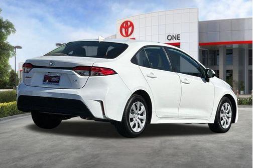 Ice Cap 2023 Toyota Corolla LE