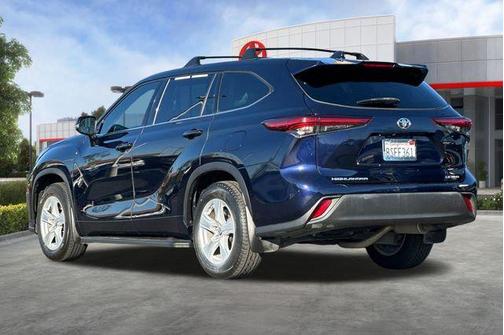 2020 Toyota Highlander LE