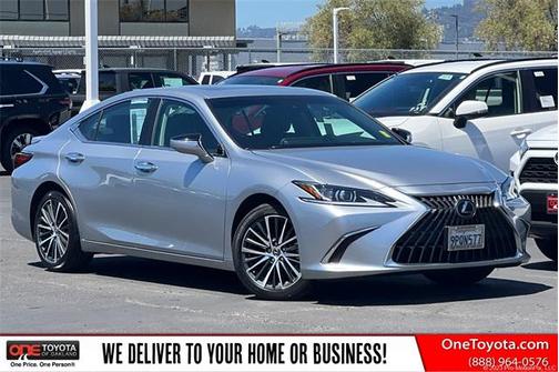 2025 Lexus ES 300h Base