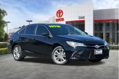 Attitude Black 2015 Toyota Camry SE