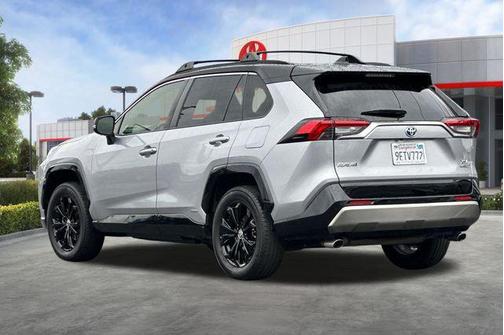 2023 Toyota RAV4 Hybrid SE