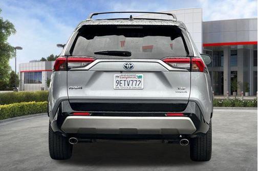 2023 Toyota RAV4 Hybrid SE