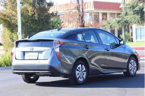 Magnetic Gray Metallic 2018 Toyota Prius Three
