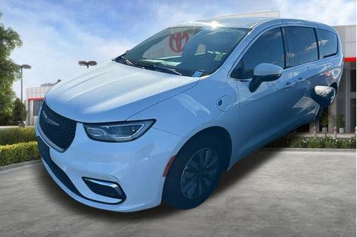 2023 Chrysler Pacifica Hybrid Touring L