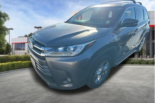 2017 Toyota Highlander Limited