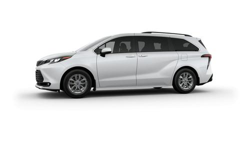 2025 Toyota Sienna XLE 7 Passenger