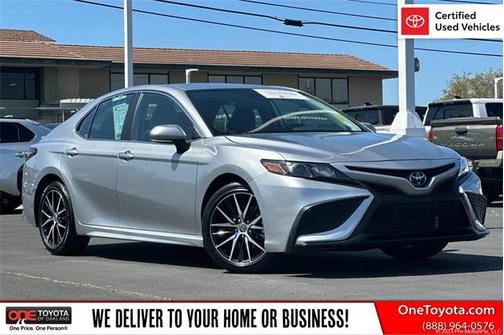 2024 Toyota Camry SE