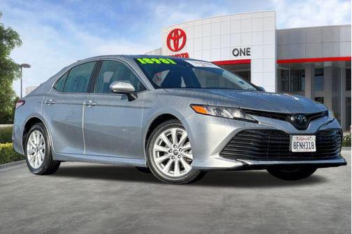 2018 Toyota Camry LE