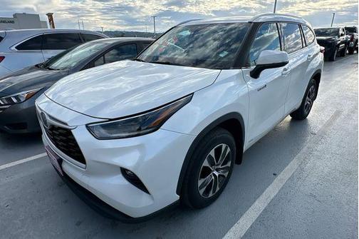 2021 Toyota Highlander Hybrid XLE
