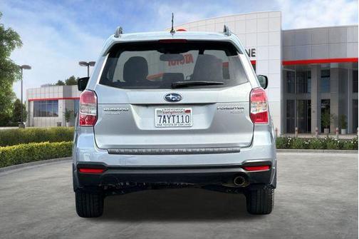 Ice Silver Metallic 2014 Subaru Forester 2.5i Limited