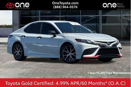 2022 Toyota Camry SE