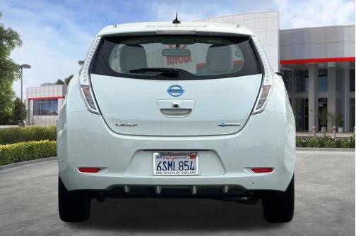Glacier Pearl 2011 Nissan Leaf SL