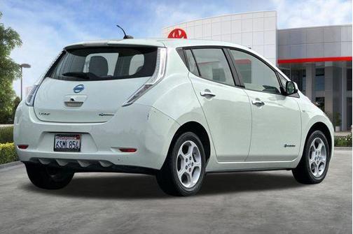 Glacier Pearl 2011 Nissan Leaf SL