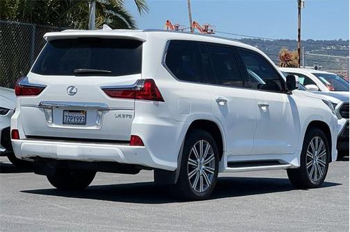 2017 Lexus LX 570 Base