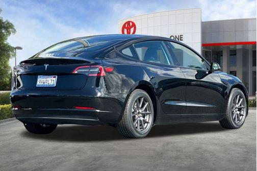 2023 Tesla Model 3 Standard Range