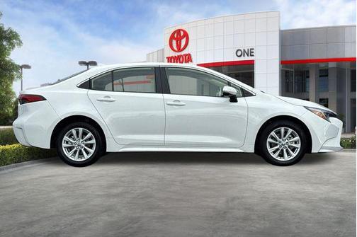 2026 Toyota Corolla Hybrid XLE