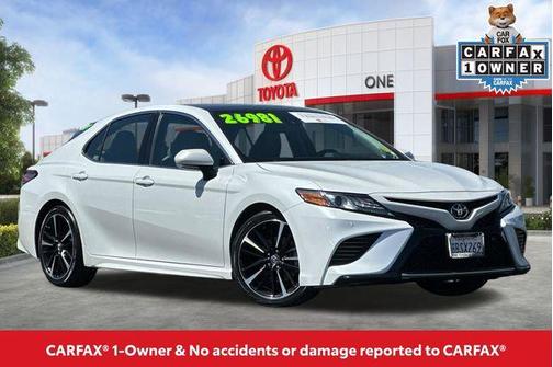 White 2018 Toyota Camry XSE