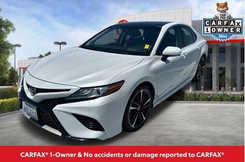 White 2018 Toyota Camry XSE