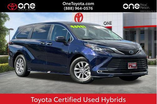 2023 Toyota Sienna XLE