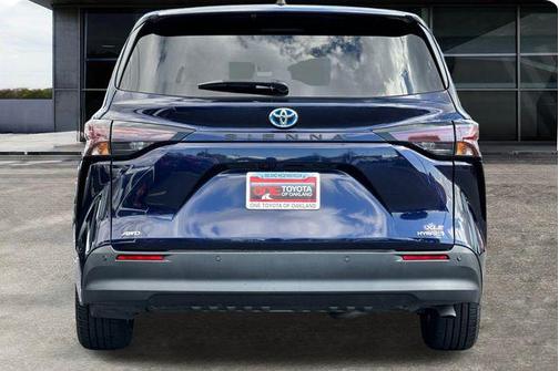 2023 Toyota Sienna XLE 7 Passenger
