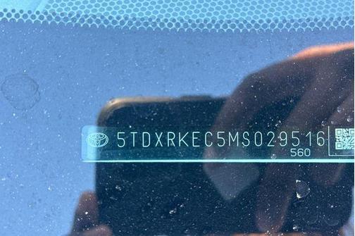 2021 Toyota Sienna XSE 7 Passenger